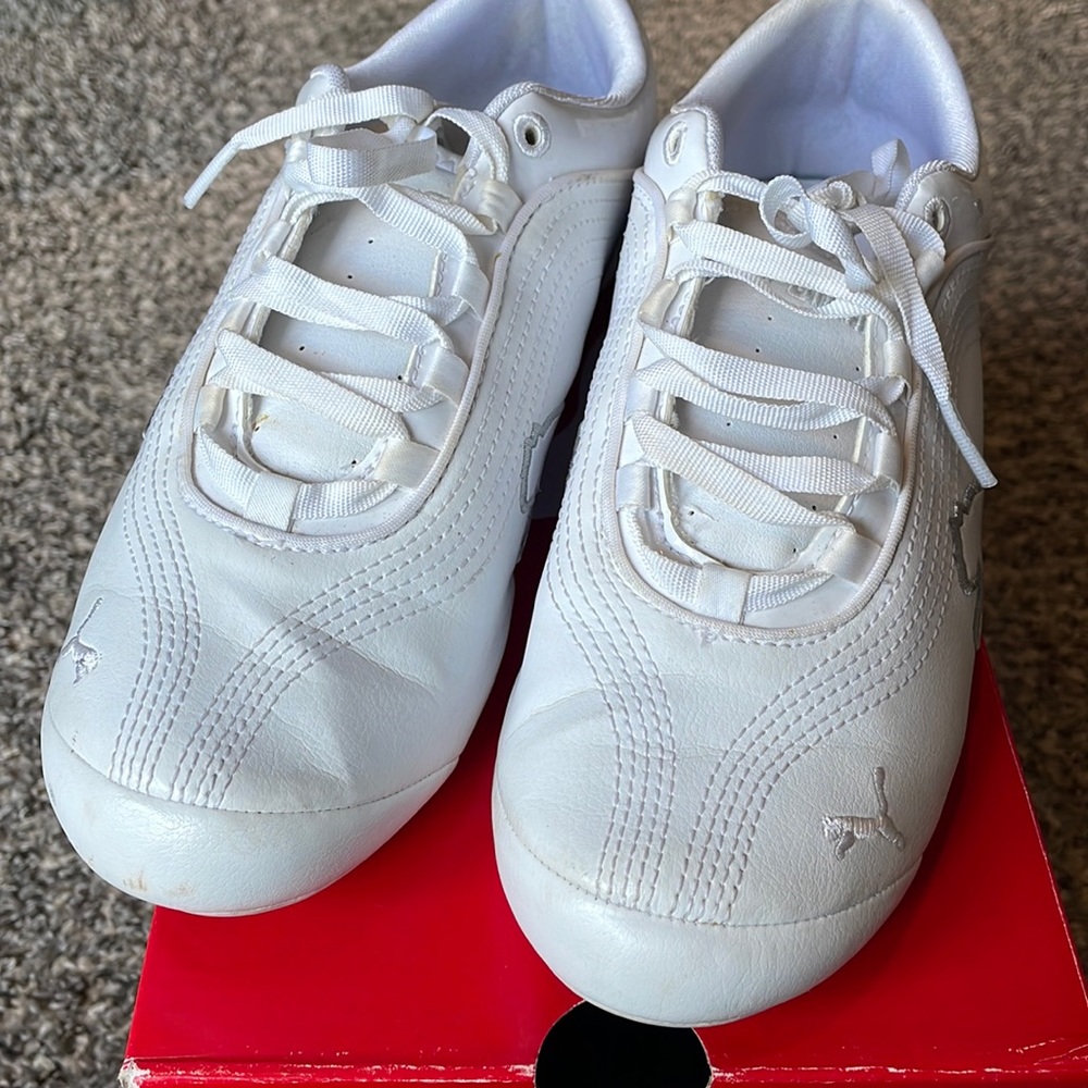 Puma Women Sneakers 7.5